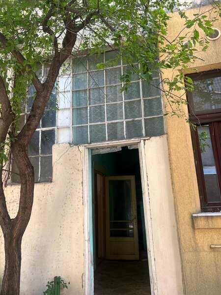 Carcul Carol, Str. Mitropolit Nifon.